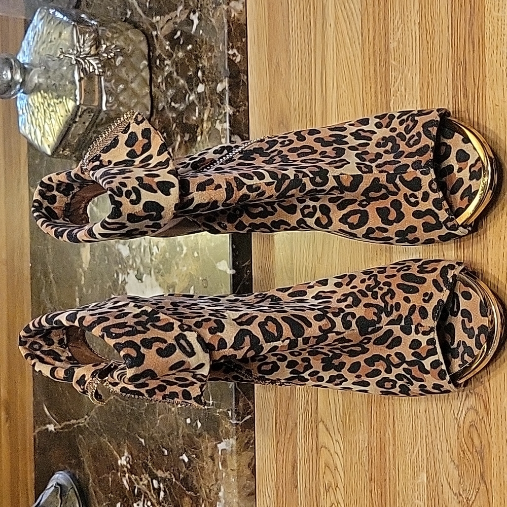 Forever Leopard sling ankle boots size 8